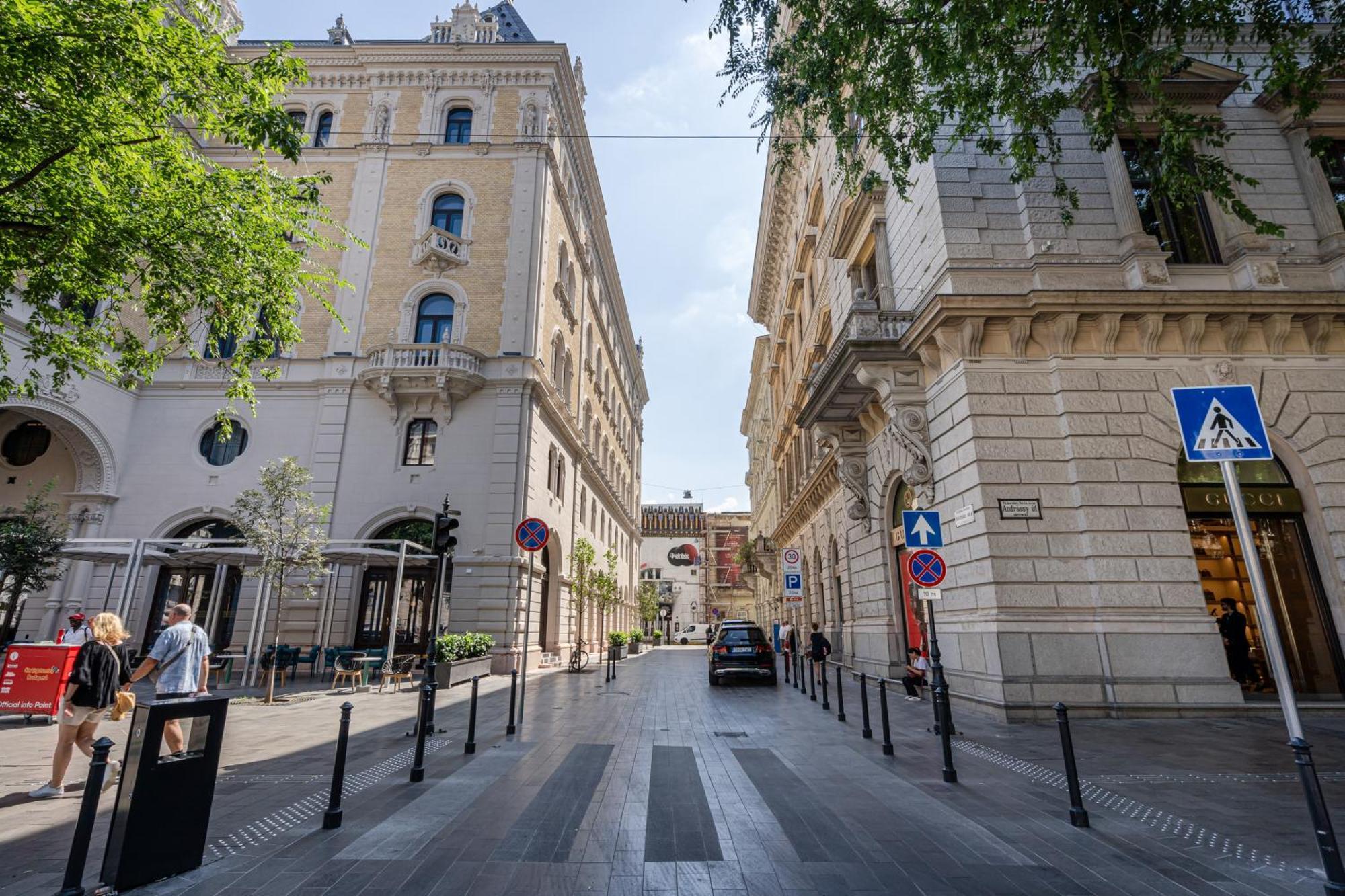 Architecture Fan'S Apartment Near Opera House Budapest Exterior foto